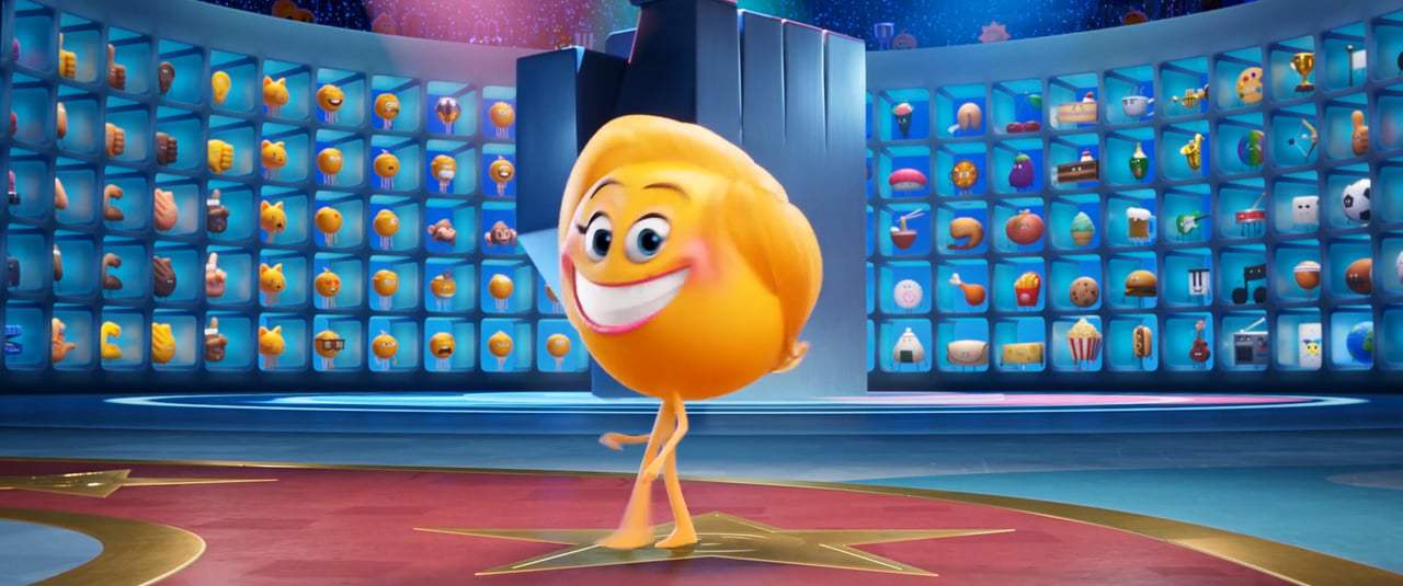 The Emoji Movie TV Spot - Meet Smiler (2017) Screen Capture #2