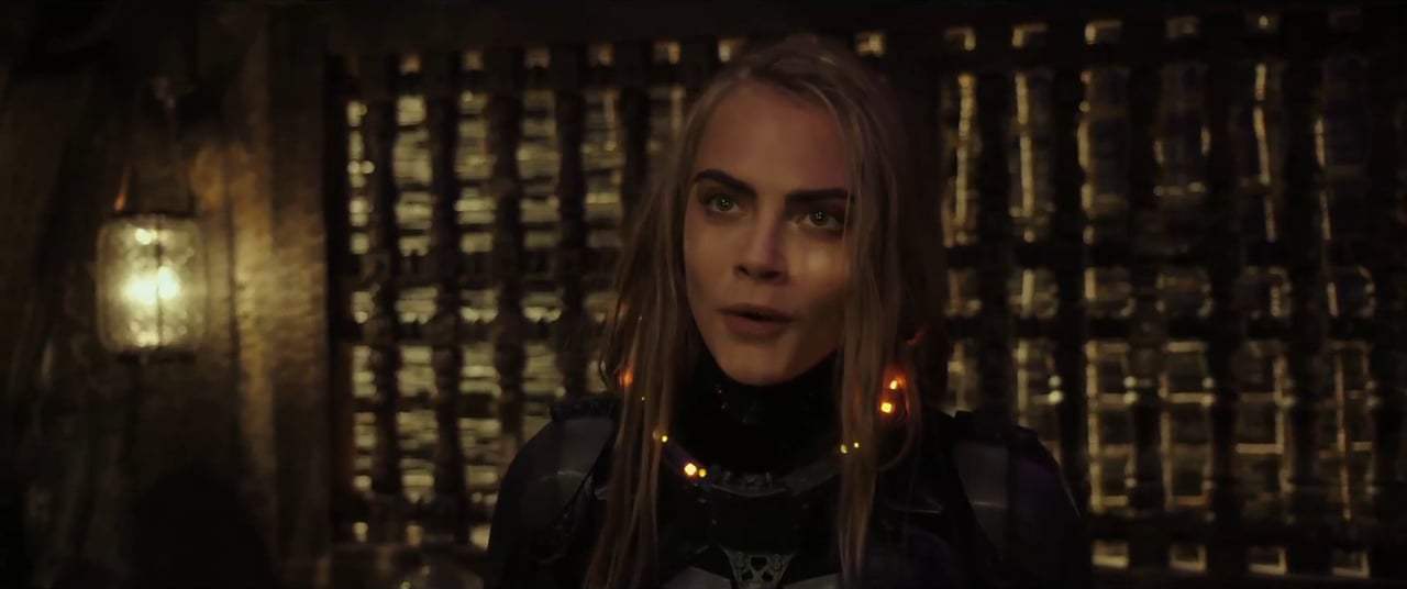 Valerian and the City of a Thousand Planets (2017) - Boulan Bathor Couturier Screen Capture #1