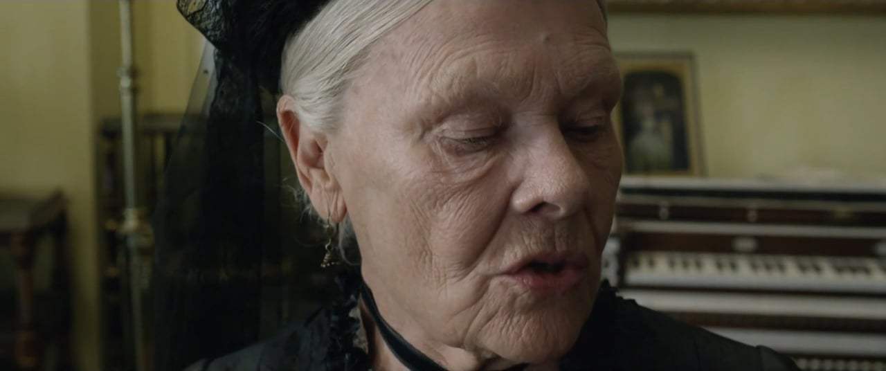 Victoria and Abdul (2017) - Anything But Insane Screen Capture #1