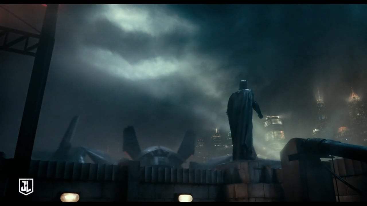 Justice League Featurette - Bruce Wayne aka Batman (2017) Screen Capture #1