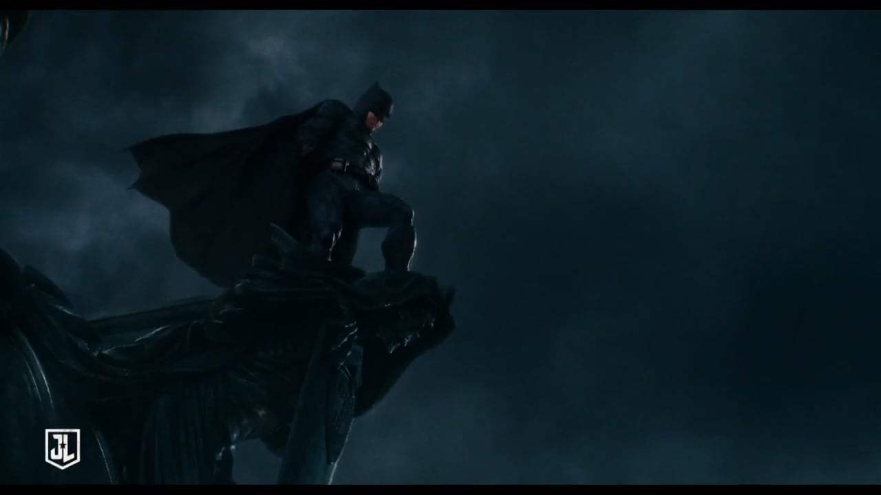 Justice League Featurette - Bruce Wayne aka Batman (2017) Screen Capture #2