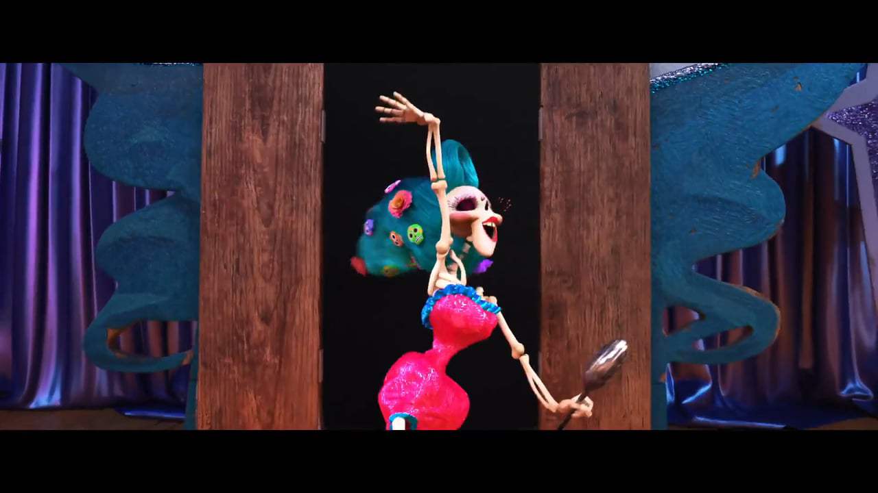 Coco (2017) - Battle of the Bands Screen Capture #1