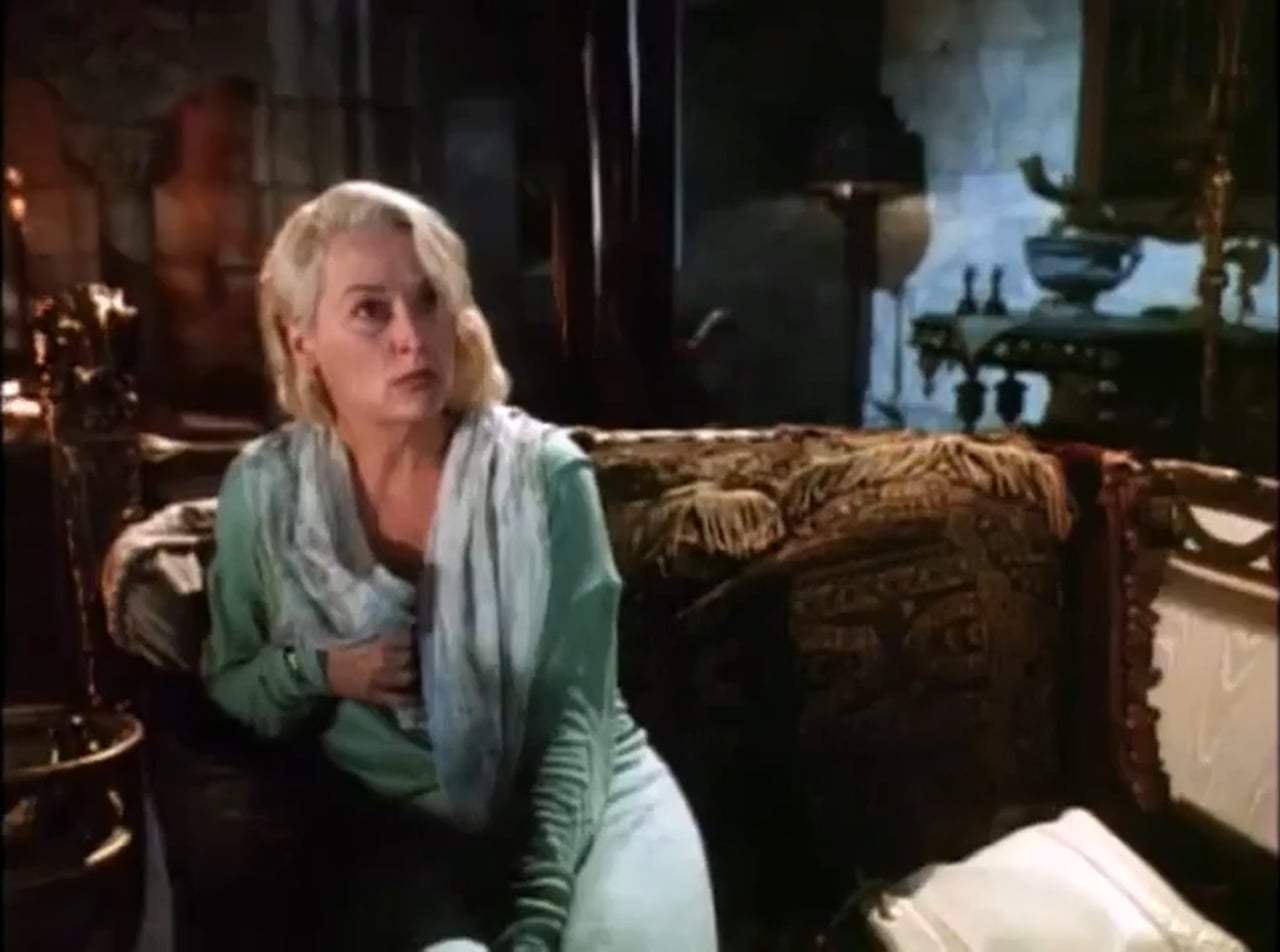 Death Becomes Her Trailer (1992) Screen Capture #2
