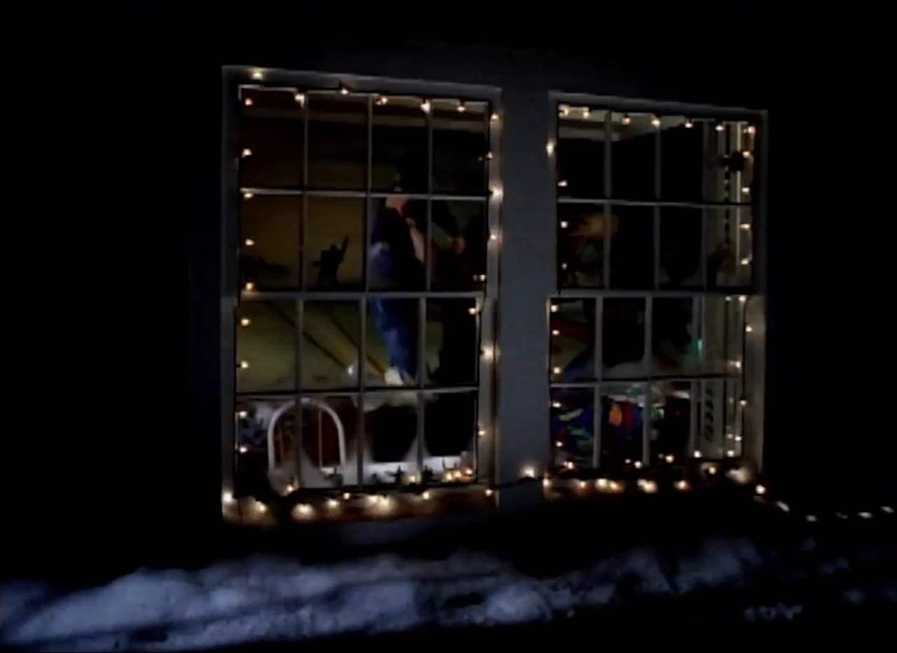 Jingle All the Way Trailer (1996) Screen Capture #1