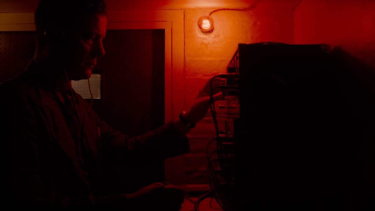 Darkest Hour Featurette - Joe Wright (2017) Screen Capture #2