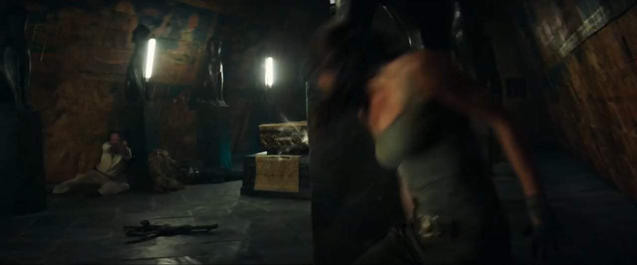 Tomb Raider Feature Trailer (2018) Screen Capture #4