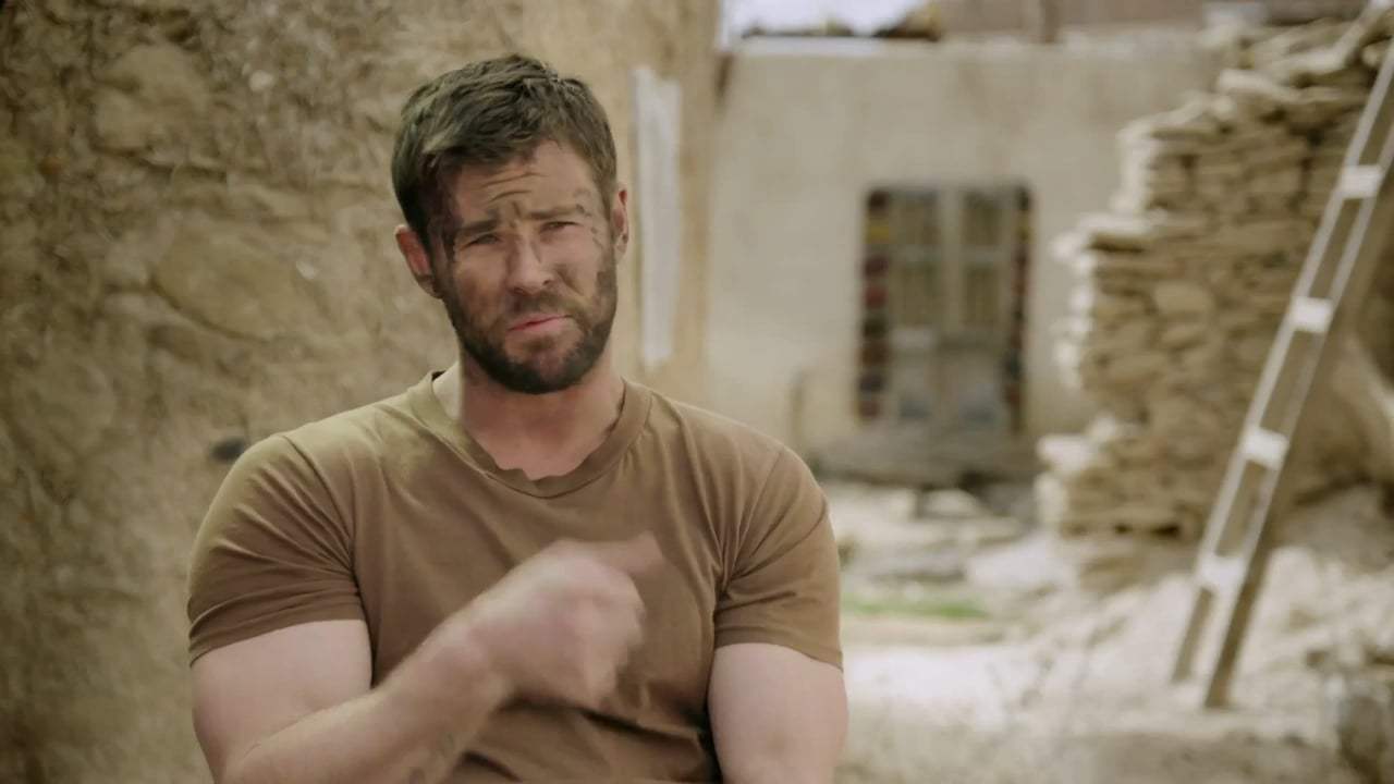12 Strong Featurette - Chris Hemsworth (2018) Screen Capture #2