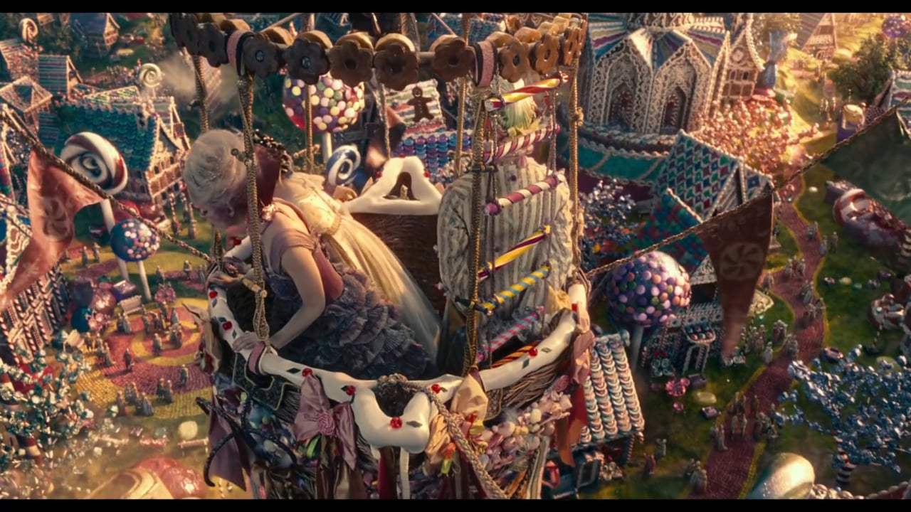 The Nutcracker and the Four Realms Featurette - Crafting the Realms (2018) Screen Capture #2