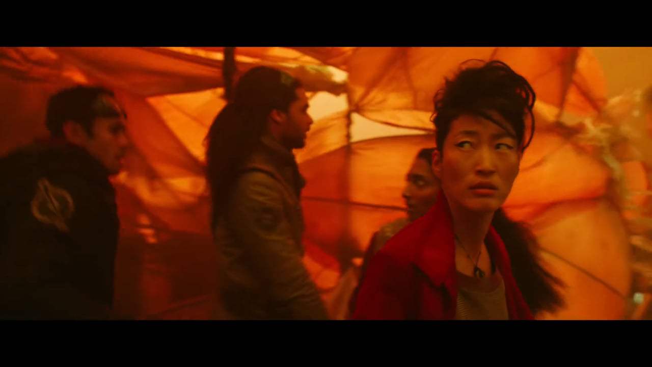 Mortal Engines Theatrical Trailer (2018) Screen Capture #4