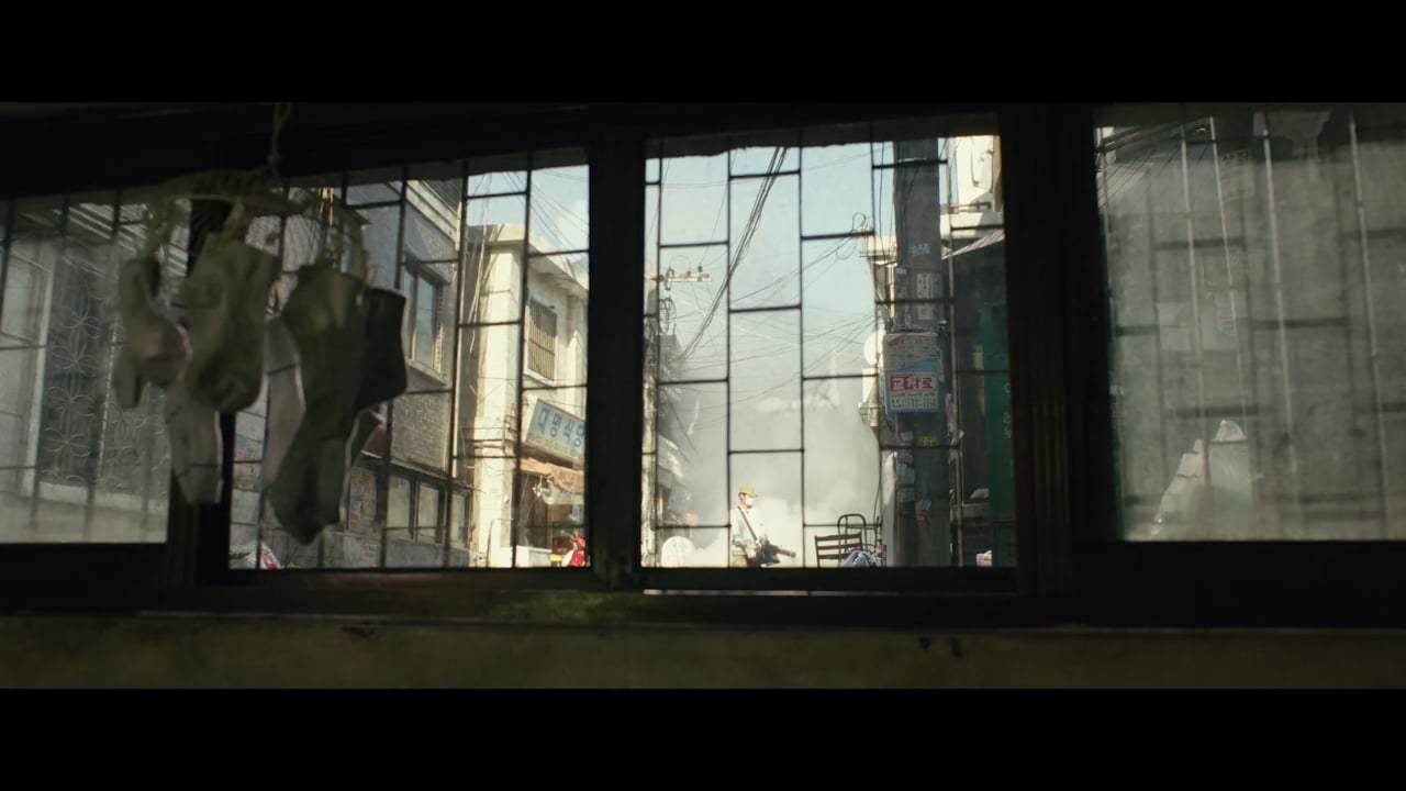 Parasite Trailer (2019) Screen Capture #1