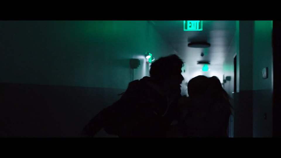 Alone Trailer (2020) Screen Capture #4
