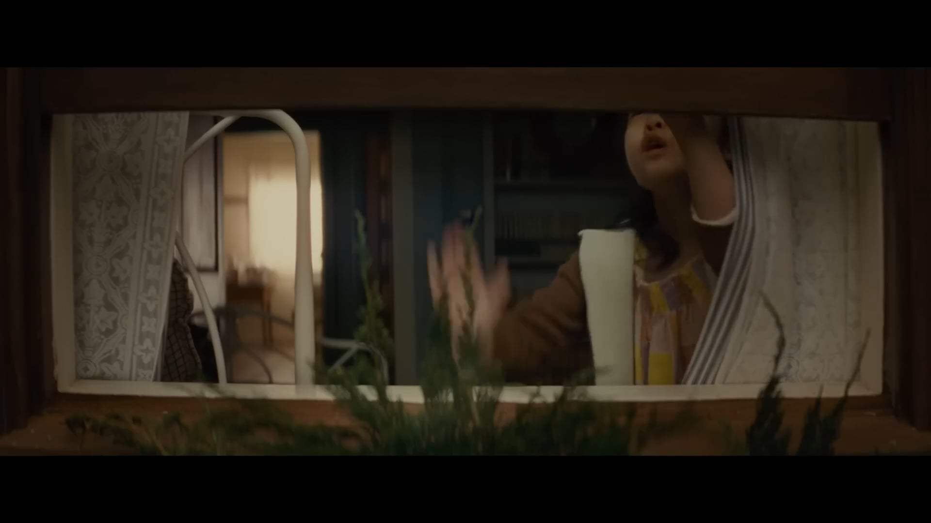 Knock at the Cabin Trailer (2023) Screen Capture #3