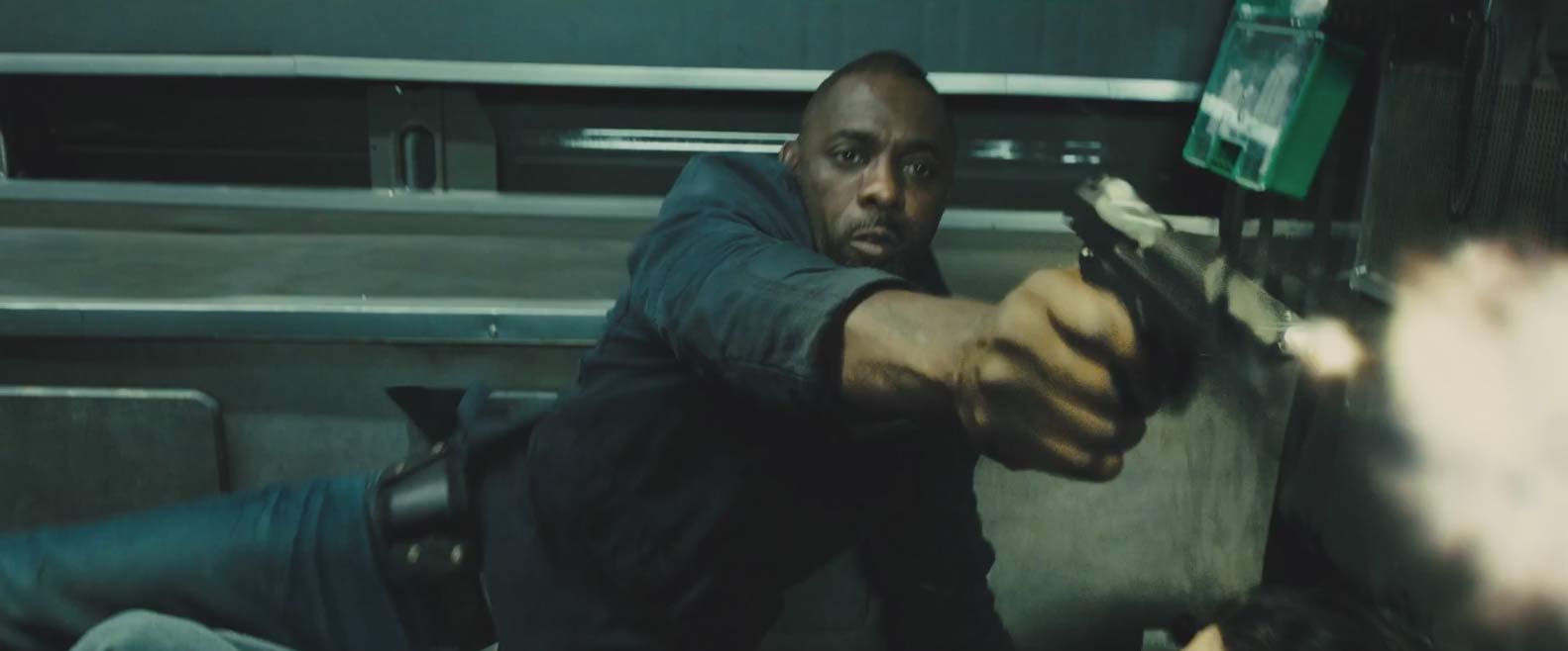 Bastille Day Trailer Screencap - Idris Elba
