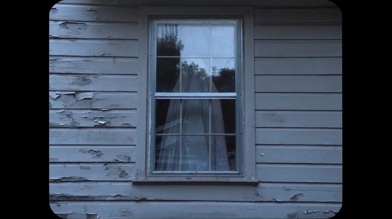 A Ghost Story Trailer (2017)
