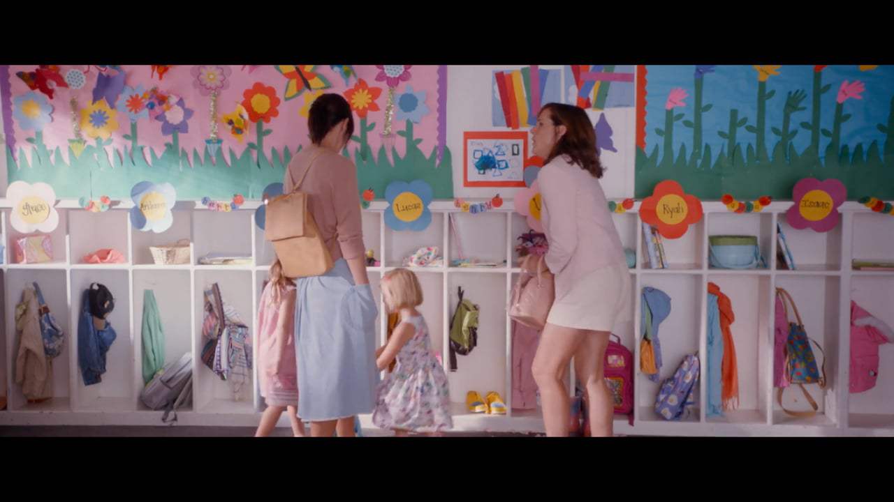 Fun Mom Dinner Trailer (2017)