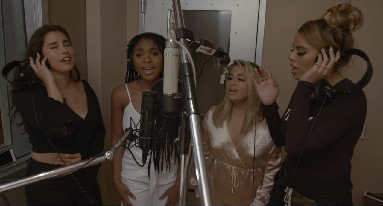 The Star Featurette - Fifth Harmony (2017)
