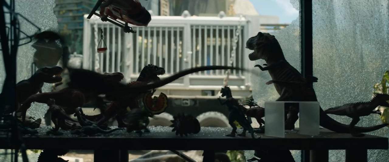Jurassic World: Fallen Kingdom Featurette - Inside Look (2018)