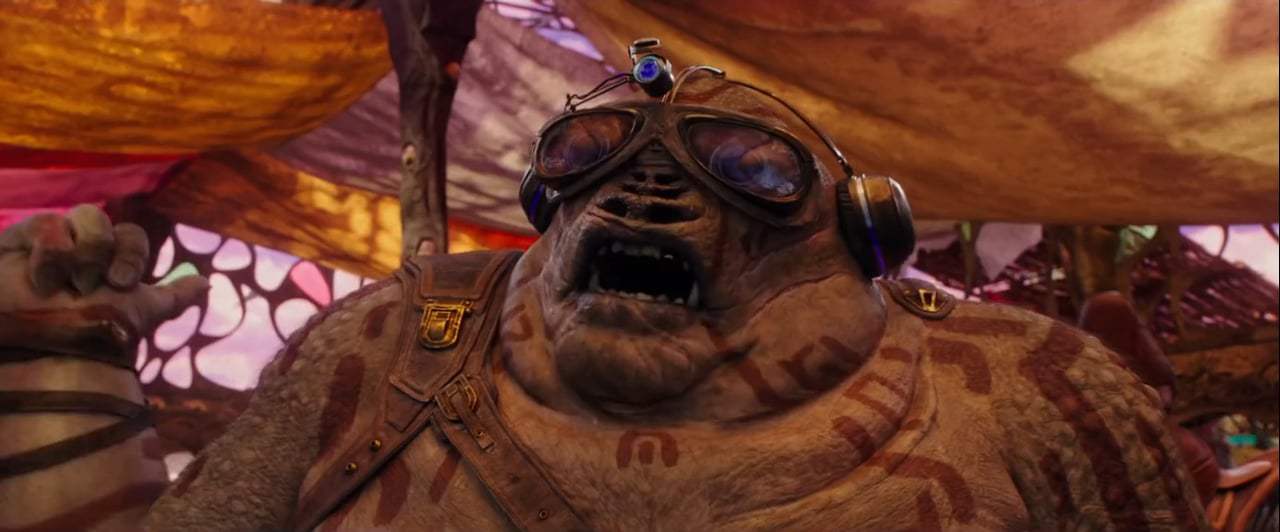 Valerian and the City of a Thousand Planets TV Spot - Bang (2017) Screen Capture #3
