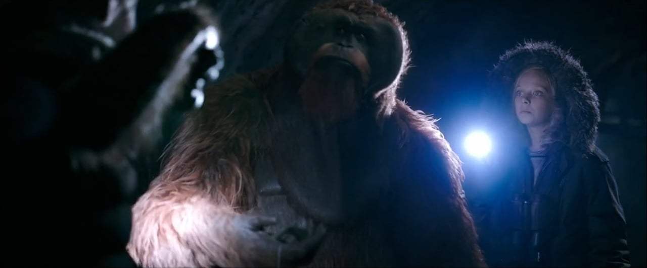 War for the Planet of the Apes (2017) - Bad Ape and Maurice Screen Capture #1