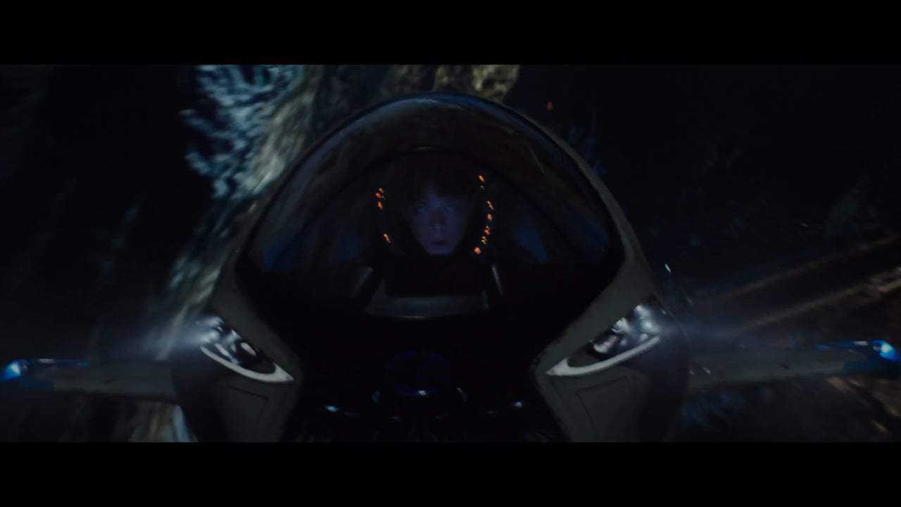 Valerian and the City of a Thousand Planets (2017) - Who's the Clever One Now? Screen Capture #3