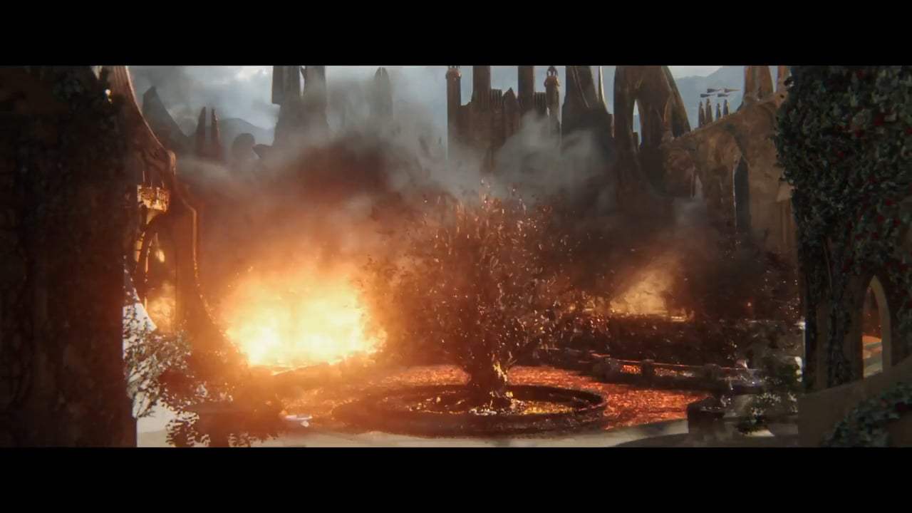 Thor: Ragnarok Featurette - Meet the Revengers (2017) Screen Capture #1