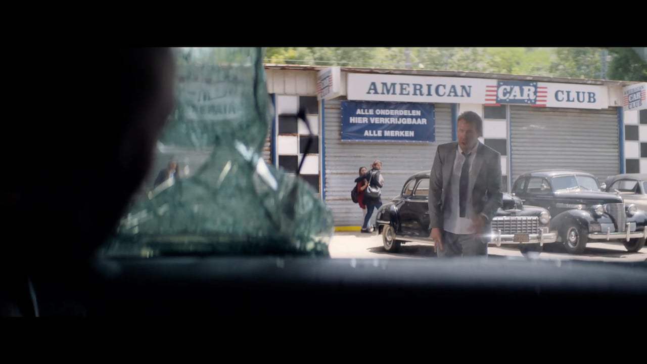 The Hitman's Bodyguard Red Band Blu-Ray Trailer (2017) Screen Capture #2
