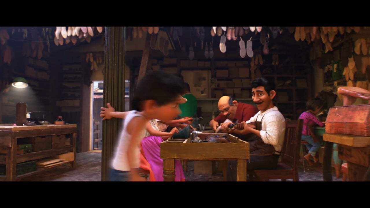 Coco (2017) - Not Like the Rest Screen Capture #2