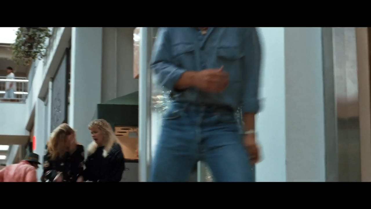 Terminator 2: Judgment Day Featurette - Robert Patrick (1991) Screen Capture #4