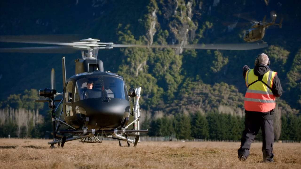 Mission: Impossible - Fallout Featurette - Helicopter Stunt (2018) Screen Capture #2