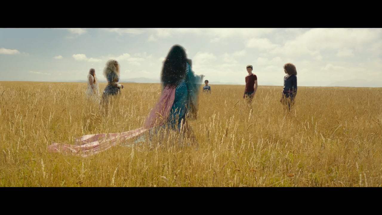 A Wrinkle in Time Featurette - Making the Mrs-es (2018) Screen Capture #3