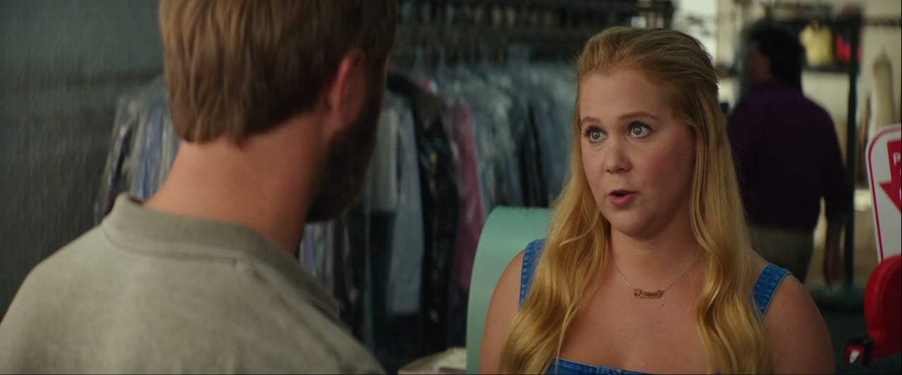 I Feel Pretty (2018) - Don't Chicken Out Screen Capture #3