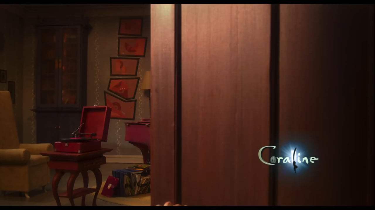 Bumblebee Featurette - Meet Director Travis Knight (2018) Screen Capture #2