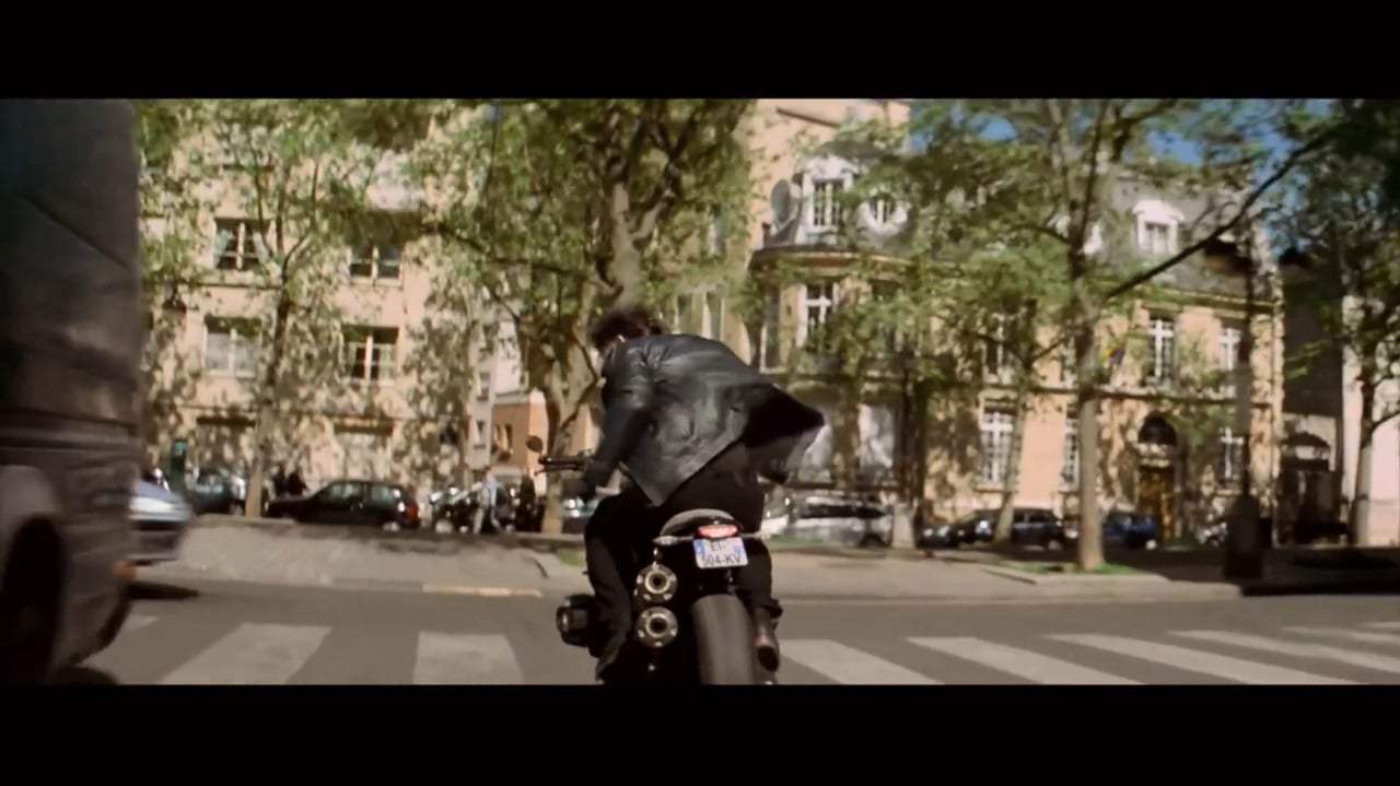 Mission: Impossible - Fallout Featurette - Paris Motorcycle Scene (2018) Screen Capture #4