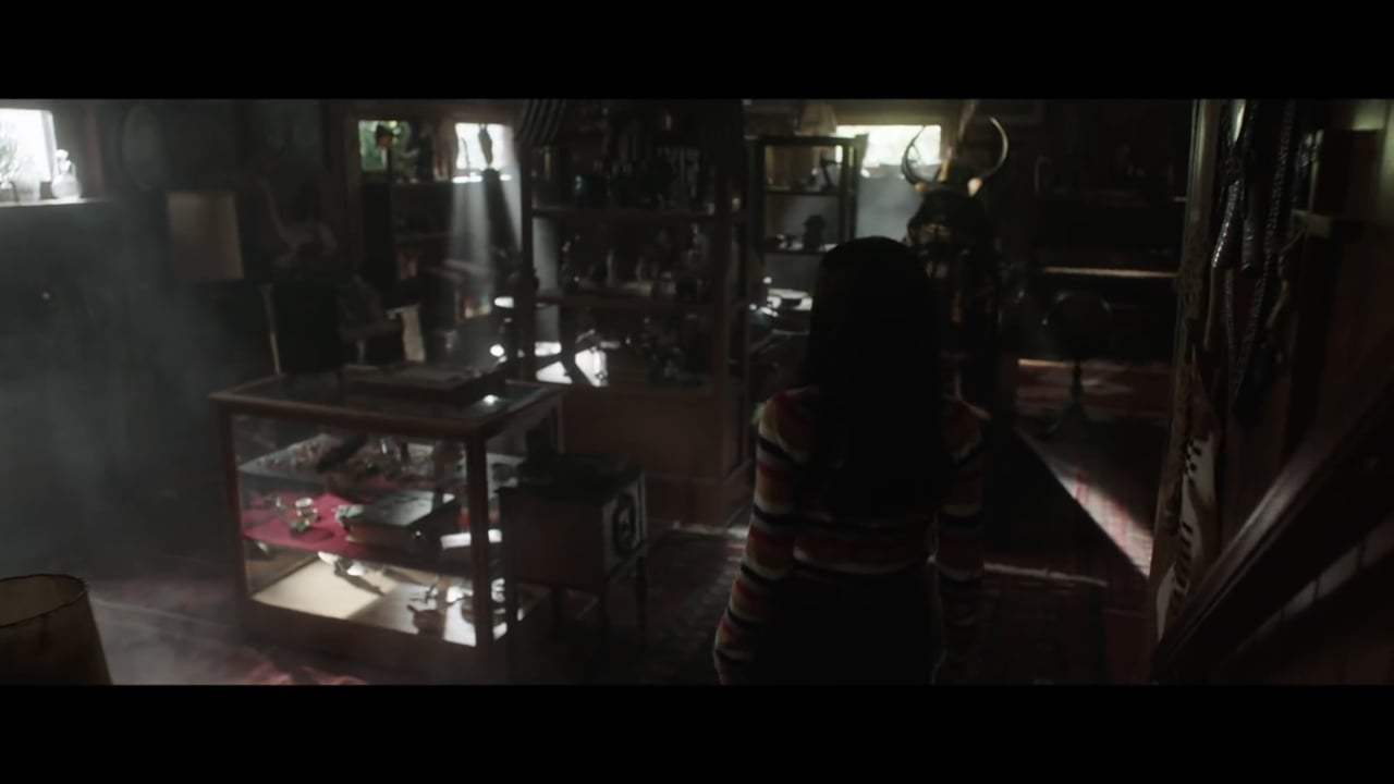 Annabelle Comes Home Theatrical Trailer (2019) Screen Capture #2