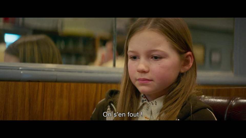 Falling International Trailer (2020) Screen Capture #2