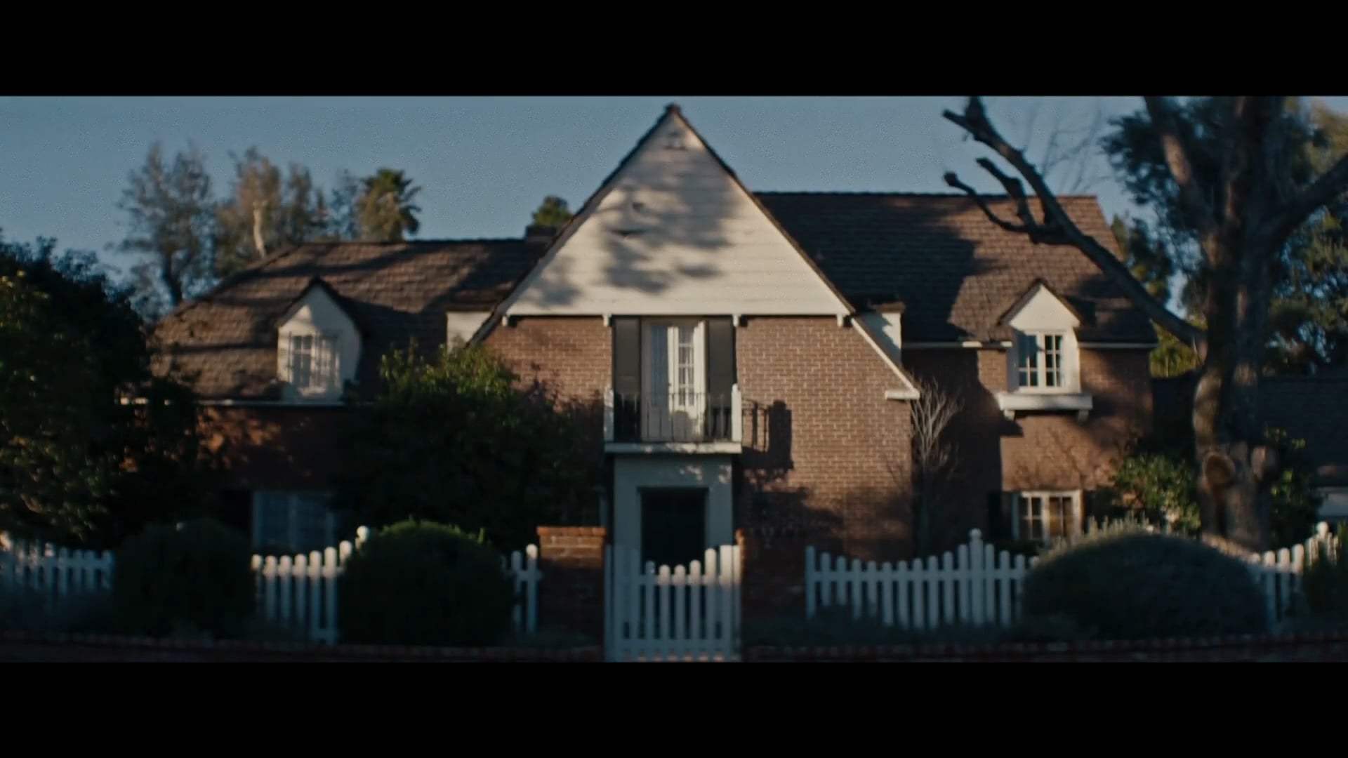 Happily Trailer (2021) Screen Capture #1