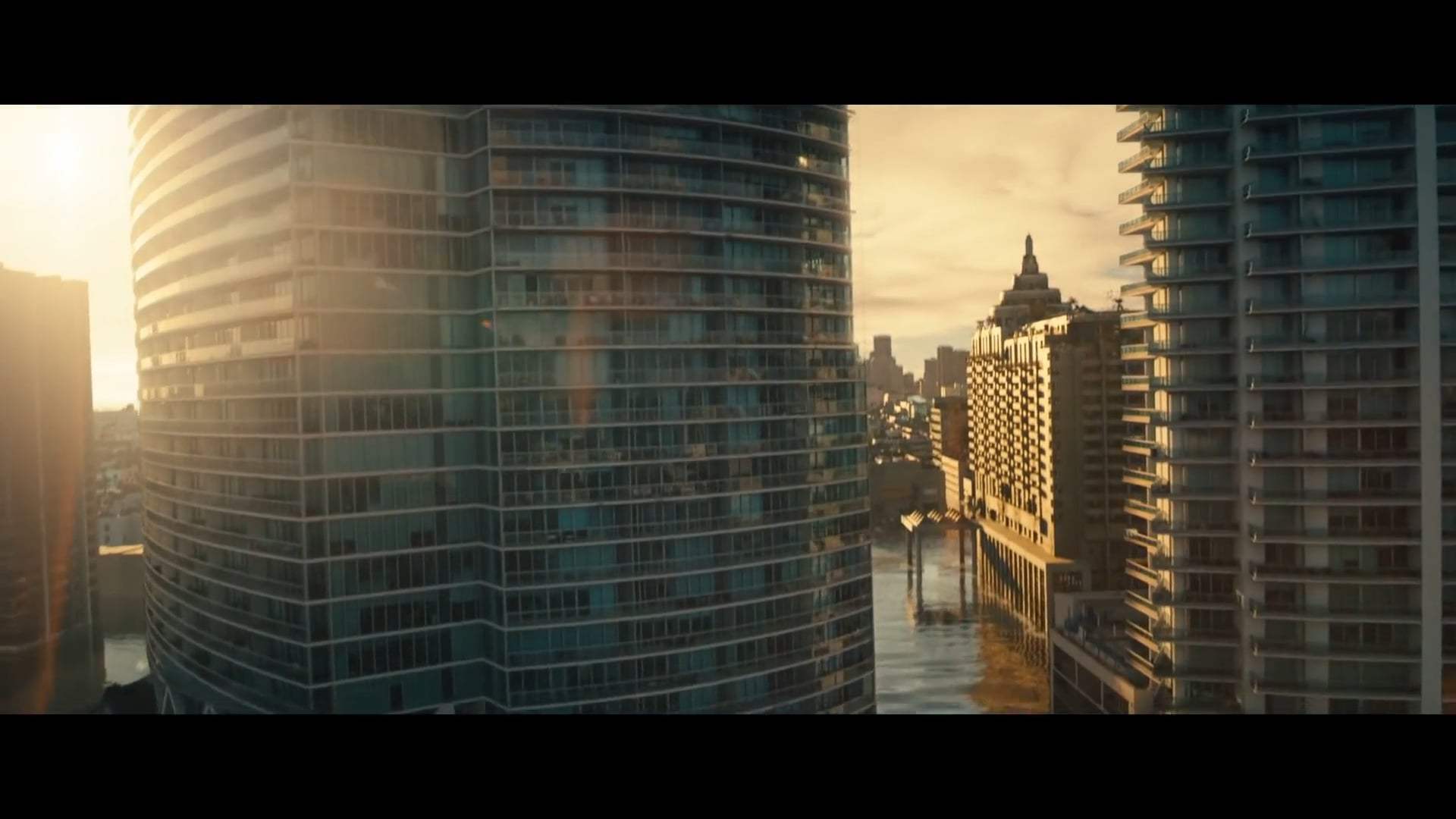 Reminiscence Trailer (2021) Screen Capture #1