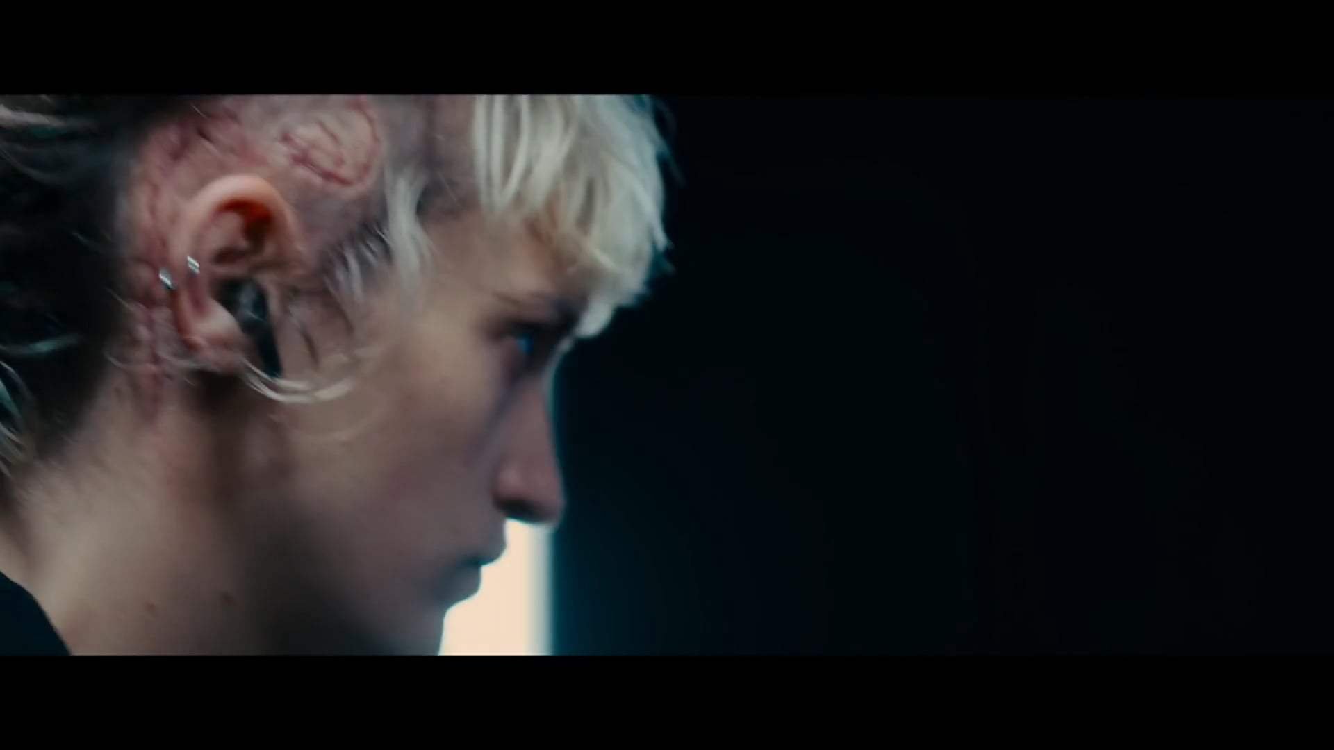 Titane Trailer (2021) Screen Capture #1
