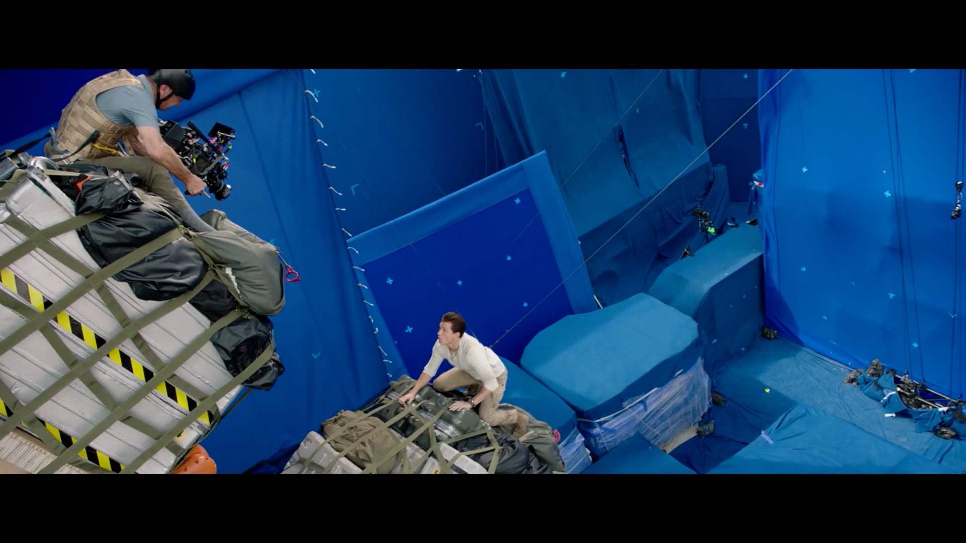 Uncharted Featurette - Behind the Stunts (2022) Screen Capture #2
