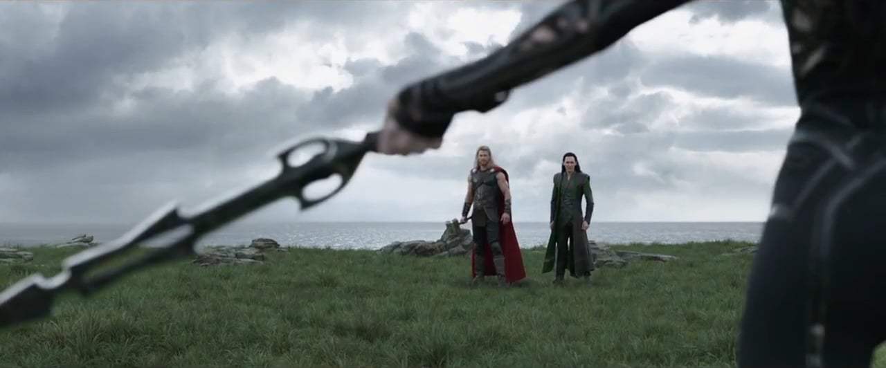 Thor: Ragnarok (2017) - Kneel
